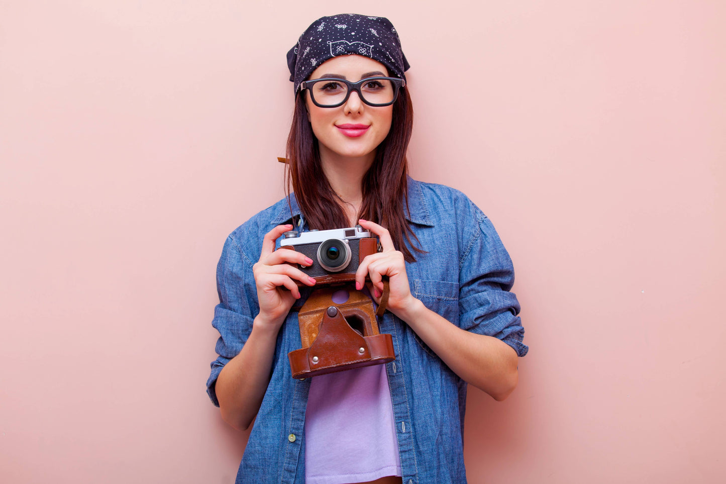 Bandanna - 22" MADE IN USA - Navy Paisley